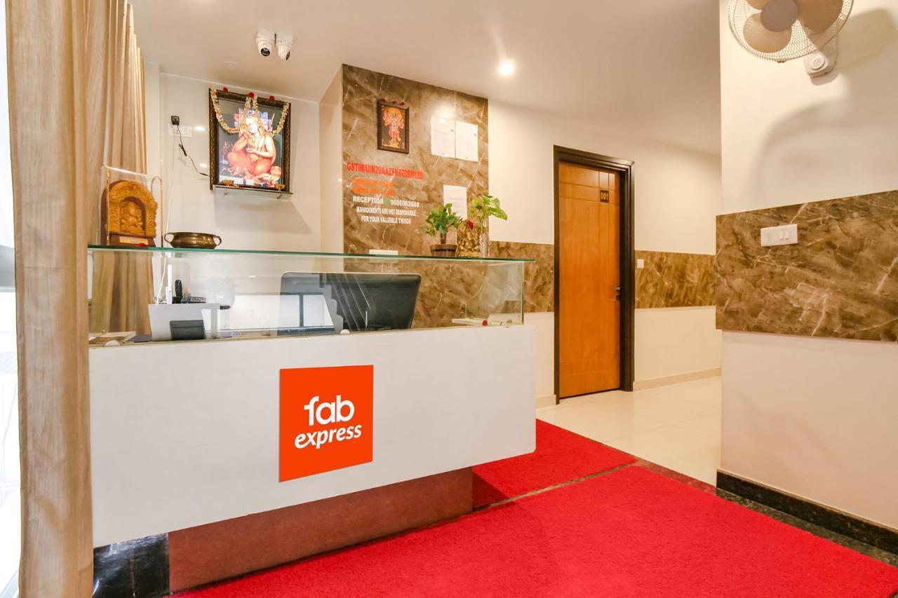 Fabexpress Krishna Suites Mysore Buitenkant foto