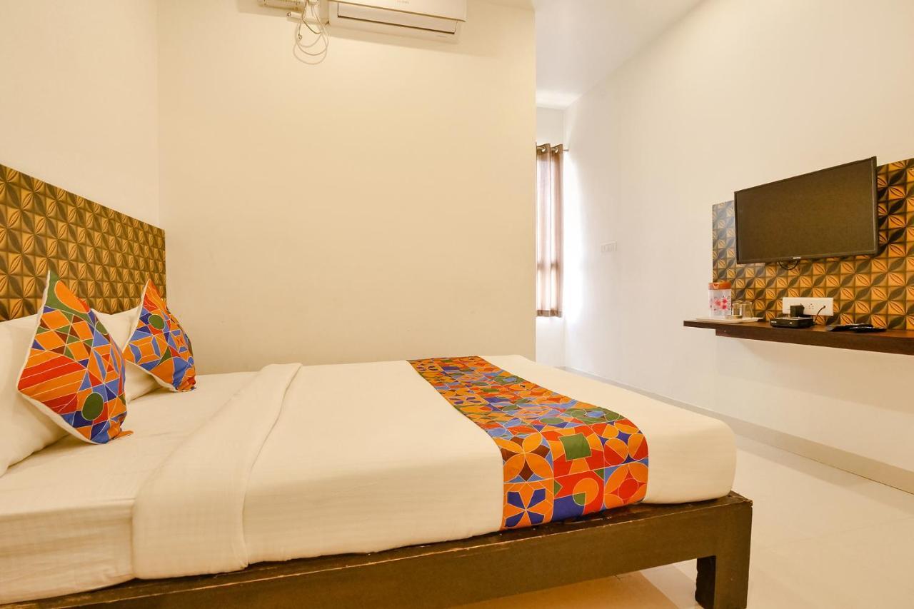 Fabexpress Krishna Suites Mysore Buitenkant foto