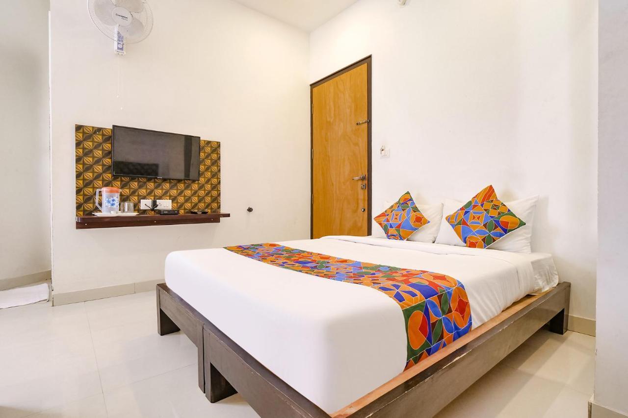 Fabexpress Krishna Suites Mysore Buitenkant foto